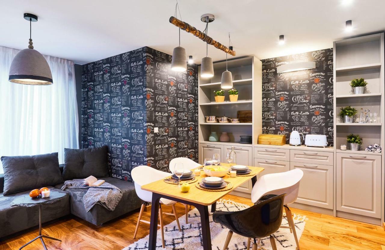 Stylish And High-End Designer Apartments In City Center 索菲亞 外观 照片