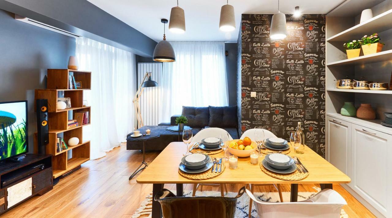Stylish And High-End Designer Apartments In City Center 索菲亞 外观 照片