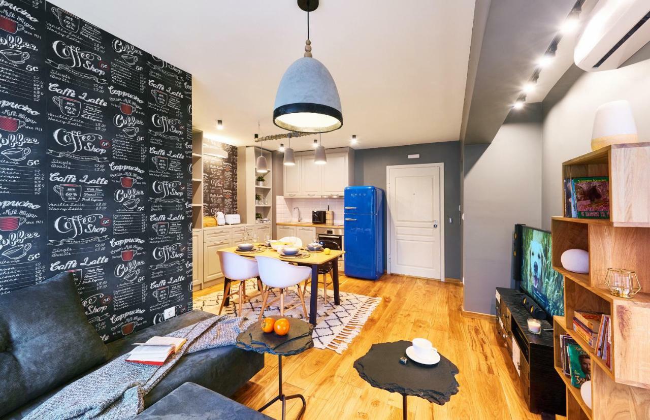 Stylish And High-End Designer Apartments In City Center 索菲亞 外观 照片